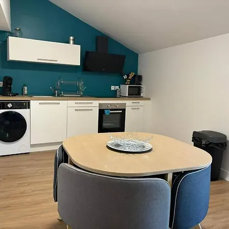 A 150m Du Centre Apartamento